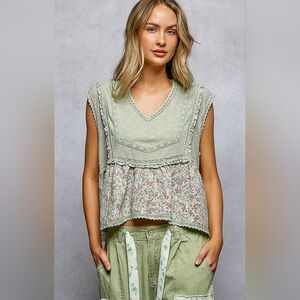 #1241 POL Sage Meadow Floral Lace Top